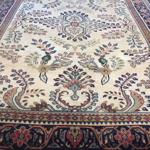 Hand Made Rug Made in India 5.6 x 8.1